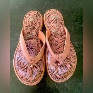 Women’s Under Armour 4-D foam flip flops
